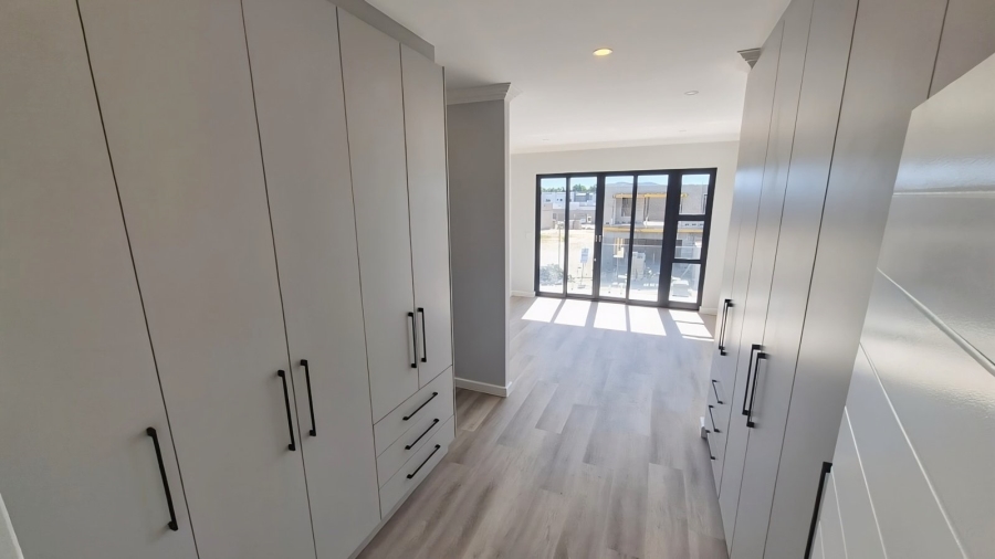 4 Bedroom Property for Sale in Sandown Western Cape